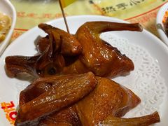 招牌烤乳鸽-石岐佬中山菜馆(张溪店)