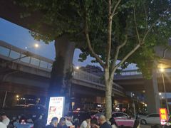 -老街烧烤大排档·地道湖北菜·龙虾馆(汉口火车站店)