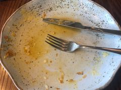 -ROAST coffee & eatery