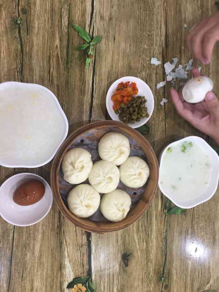 真味小汤包(金龙路店)-"上班坐公交需要路过的一家包子店,平时计划.