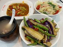 -独一佳老胡湘菜馆(矿山路店)