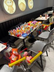 -MINI MARS 脚下的城市乐园·餐饮·派对(静安江宁店)