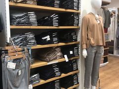 -优衣库(上海虹口龙之梦店)