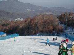 -亚布力新体委滑雪场