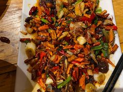 -老滇山寨•云南特色菜•地方菜•民族风情歌舞表演(金碧店)