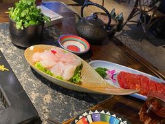 -老牌坊云南鱼豆花火锅(哈西万达店)