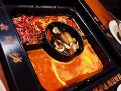 -老牌坊云南鱼豆花火锅(嵩山店)
