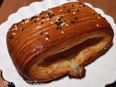 -VERIE BAKEHOUSE
