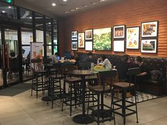 -星巴克(上海虹桥新天地二店)