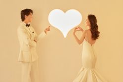 -喜爱高定婚纱摄影