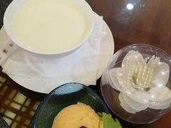 芒果糯米饭-大佛寺高级素食自助餐厅