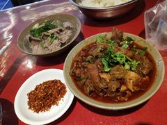 -谢老五跷脚牛肉·非遗传承店