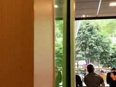 -麦当劳(杭州西湖银泰百货店)