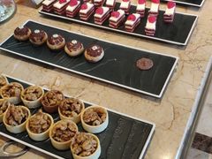 -大中华希尔顿酒店-念自助餐·嗨啤·小龙虾