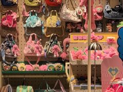 -燕莎奥特莱斯购物中心