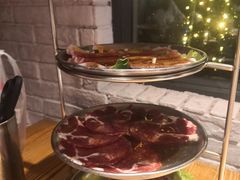 -青瓦炭韩潮烤肉(花园道店)