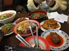 -爆炸头阿姨小四川正宗川味小吃(无任何分店)