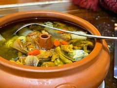 滴水不加汽锅鸡-云隐小厨·传统大理美食(复兴路店)