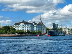 -阿芙乐尔号巡洋舰