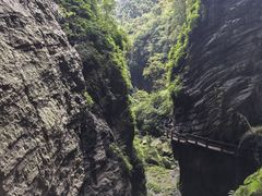-龙水峡地缝景区