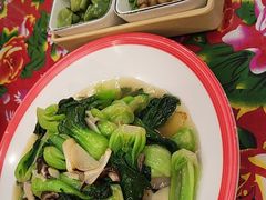 -闯关东东北农家菜(崂山石老人店)