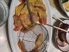 -尚尚仙·酸汤猪手·猪肚鸡火锅(华联万柳购物中心店)