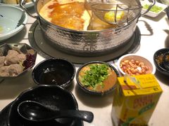 -左庭右院鲜牛肉火锅(浦江欢乐颂店)