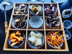 -野菌皇海景野生菌火锅(滨海大道店)