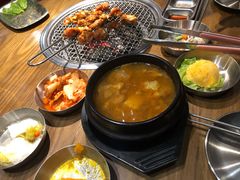 大酱汤-·缸桶屋·韩式牛肋条自助烤肉(西湖D11店)