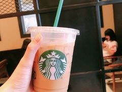 -星巴克臻选(威海威高广场店)