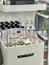-TONI&GUY