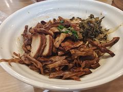 -佬钱湾仔(衣裳街店)