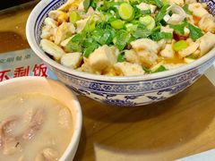 葫芦头泡馍-天发芽·何记葫芦头泡馍·老字号(小南门店)