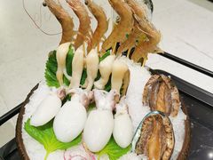 -红鼎豆捞·非遗鲍皇汤火锅(宝丰路店)