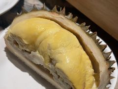 -雍容荟帝王蟹活龙虾展台自助(IFS黑金店)
