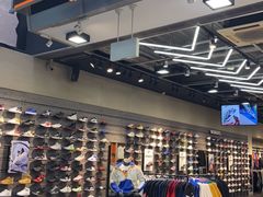 -ABC MART(心斎橋店)