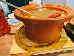 紫砂土鸡汤-有红鸡毛店·川菜(建设路店)