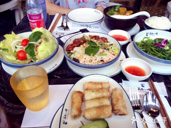 美奈小馆·越南料理(福田星河COCO Park店)香茅烤鸡肉捞檬粉图片