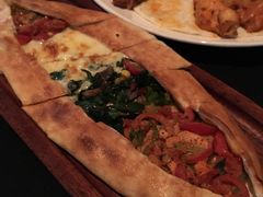 四季皮塔饼-Efes Turkish & Mediterranean Cuisine 艾菲斯餐厅(陆家嘴店)