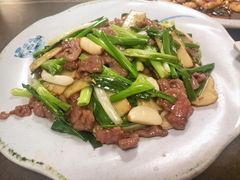 姜葱炒牛肉-利杨记·本味轩粥坊·烧烤(宝体店)