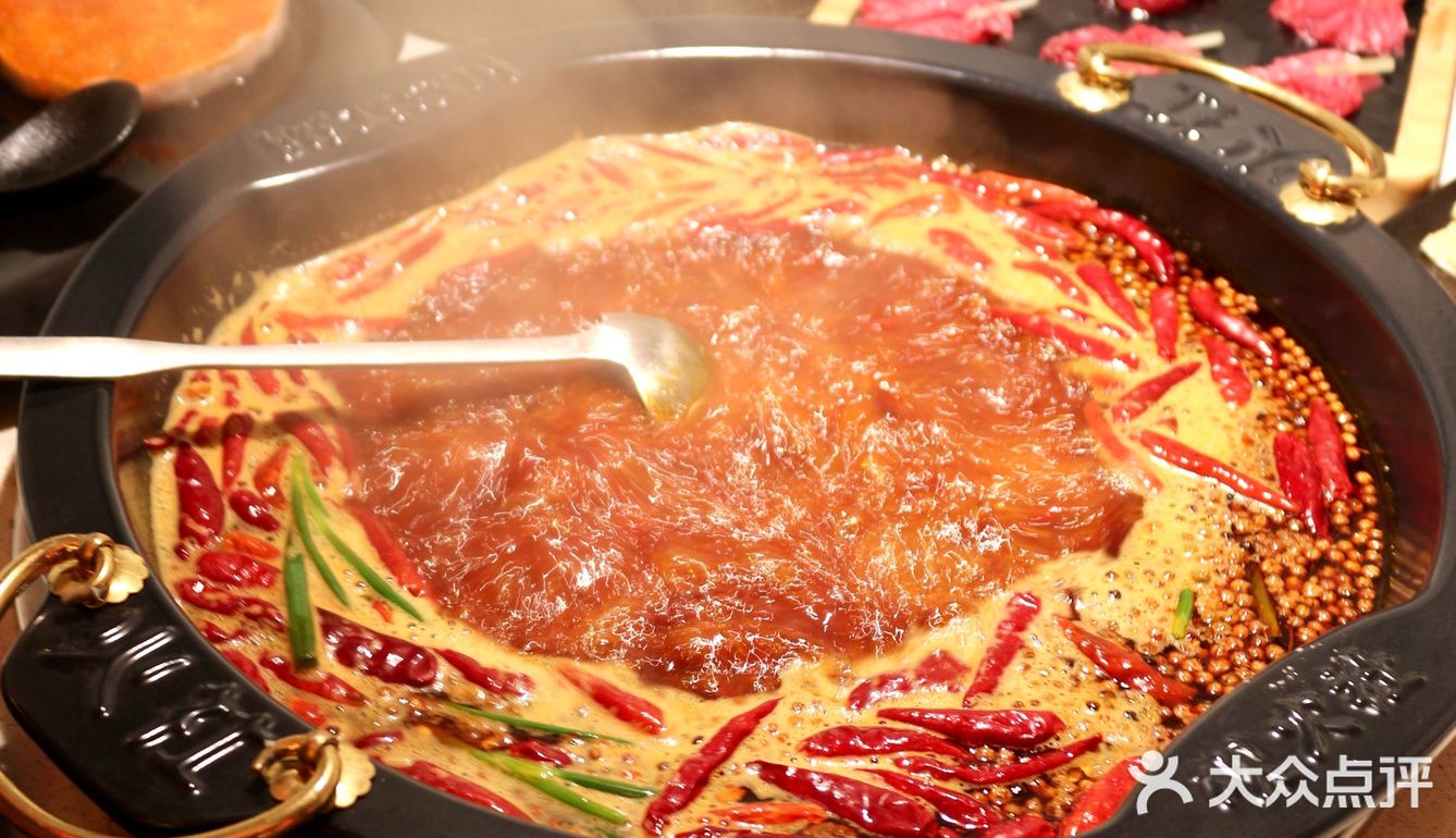 赞蘸料不是自助台的，一份收费给倒一碗