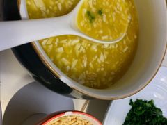 -阿瓦山寨·湘菜现炒·剁椒鱼头王(咸阳总店)