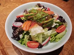 牛油果海鲜色拉-Tuna maki寿司(园区永旺店)