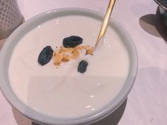 原始酸奶-丝路金桃·新疆菜(徐汇店)