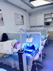 -蕾特恩专业祛痘旗舰店