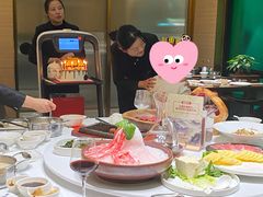 -红鼎豆捞·非遗鲍皇汤火锅(宝丰路店)