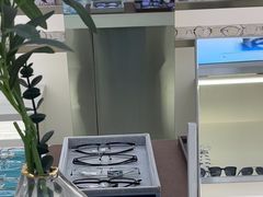 -视野联行眼镜·蔡司·尼康战略合作店(城西银泰店)