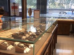 -品真阁华夏典当行(四通桥店)