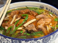 -镇南锅盖面馆(解放路店)