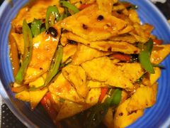 -侯志伟老街炒鸡(广济街店)